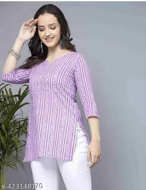 Lavender short cotton kurti with V-neck, white vertical print, A-line fit