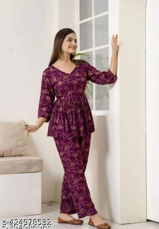Women's printed co-ord set, purple printed 3/4-sleeve tunic with matching pants